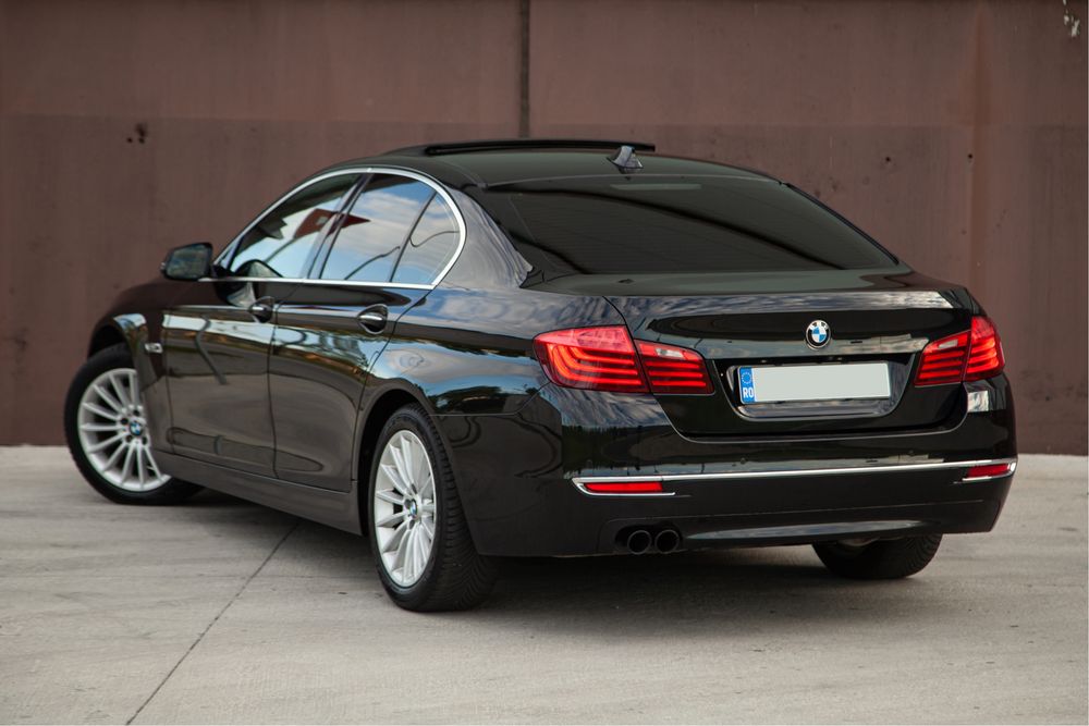 BMW Seria 5 F10 Lci / 530d Automat/ Trapa/ 4 Butoane / Soft close / Camere 360 / 6wb/ Head Up/Variante