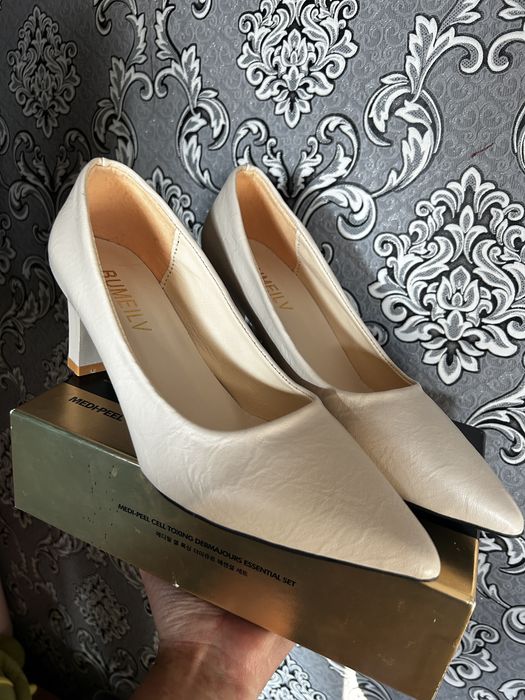 Продам новые туфли,39 размер