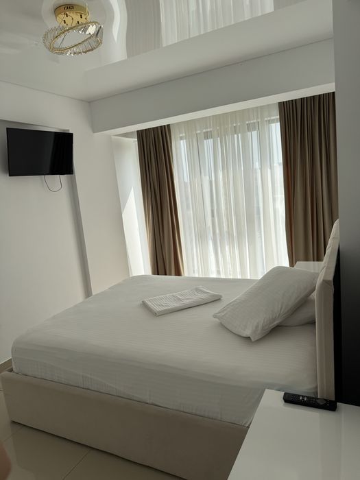 Inchiriez apartament 2 camere, 94 mp, Navodari