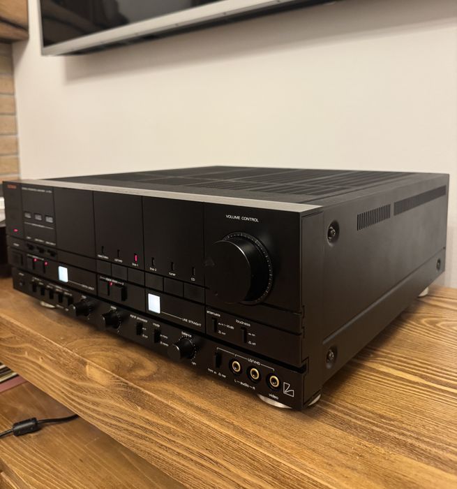 Amplificator Luxman LV - 109