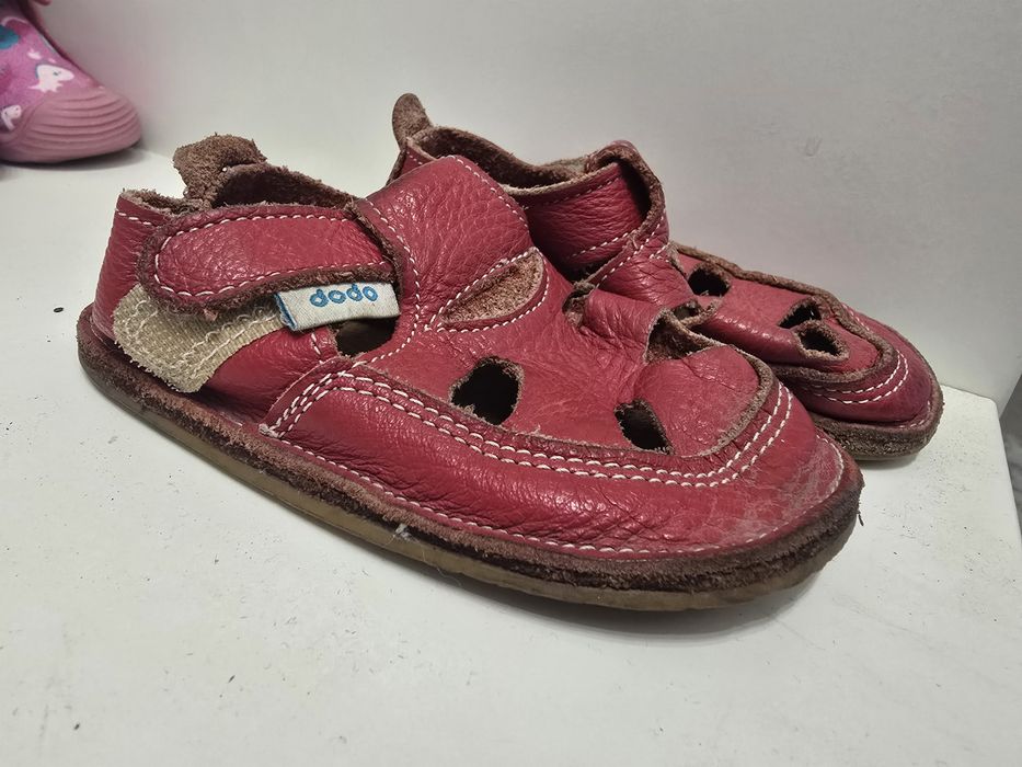 Vând sandale copii din piele 2 perechi