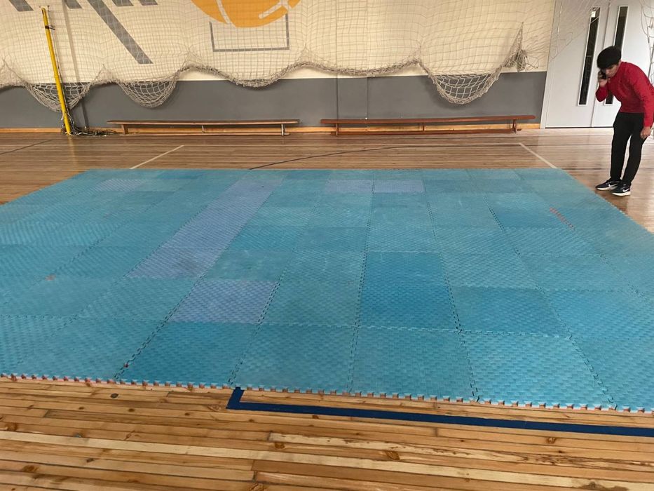 Mat holati yaxshi narxi 75.000 som