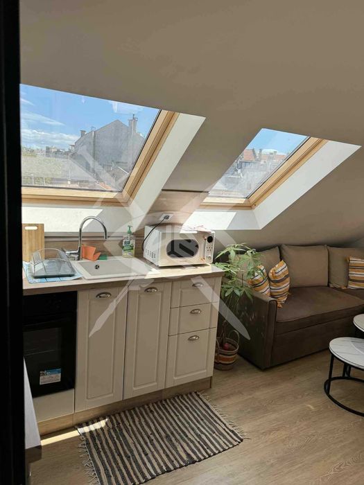 Дава се под наем Едностаен апартамент в Варна, Лятно кино Тракия - 30 кв.м за 425 € - Снимка #1