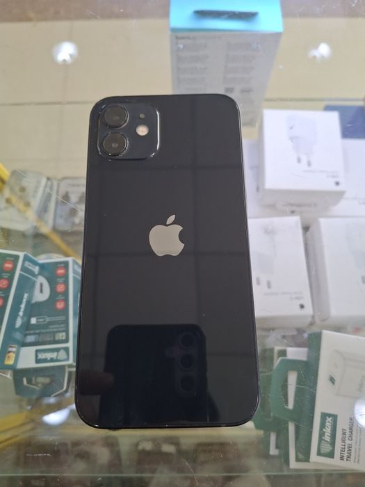 Айфон 12 128гига 73 емкость