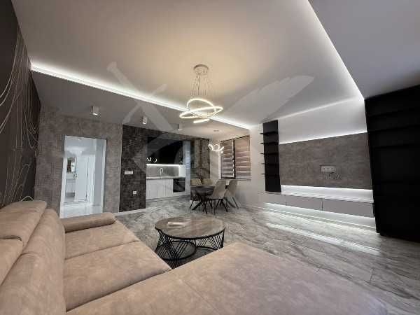 Продава се Тристаен апартамент в Пловдив, Остромила - 120 кв.м за 1959 €/кв.м - Снимка #6