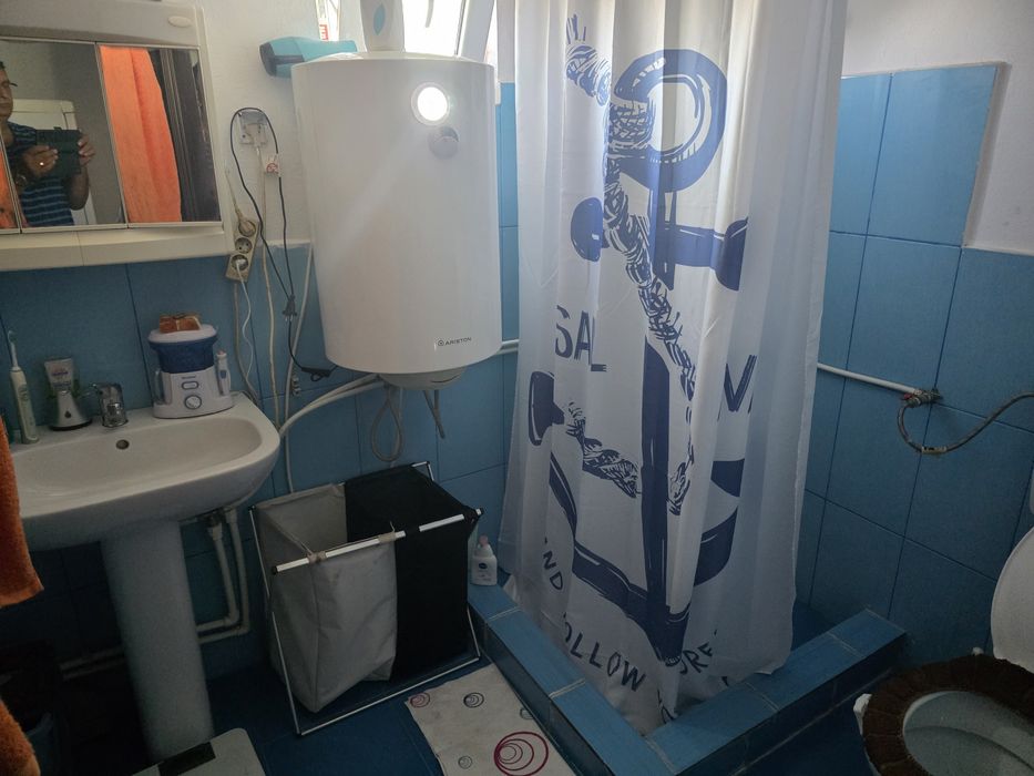 Casă de vânzare, renovată, mobilată  ,și 500 mp teren