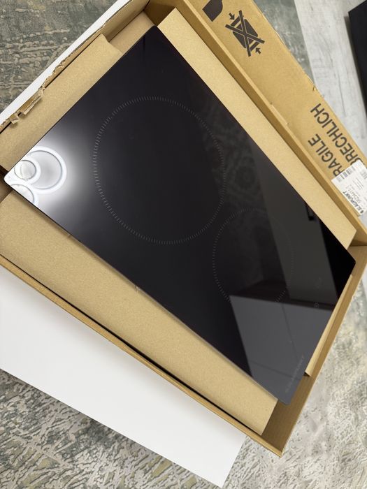 Plită vitroceramică BLAUPUNKT 30 cm – SIGILATĂ – Design Modern - 3kW