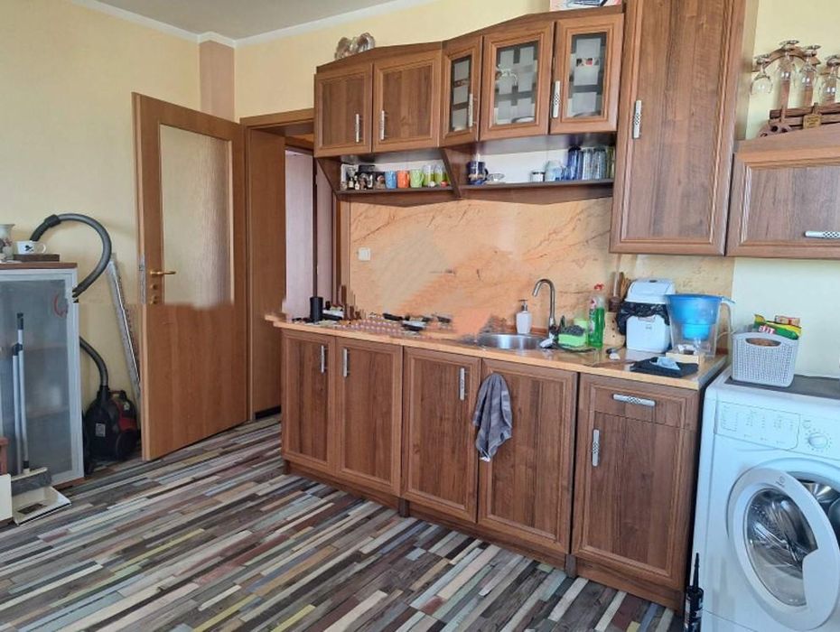 Дава се под наем Двустаен апартамент в София, Левски - 66 кв.м за 420 € - Снимка #1