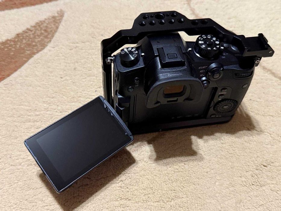 Panasonic GH5 body