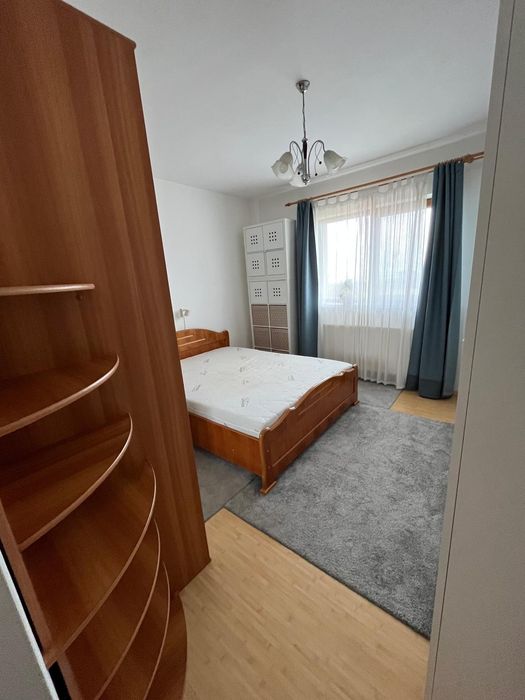Închiriez apartament 3 camere - cartier Europa - 550 euro