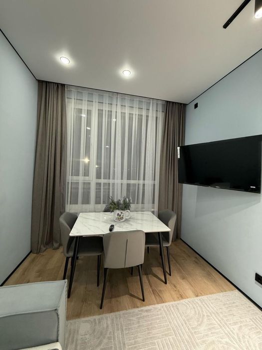 Сдам квартиру посуточно левый берег