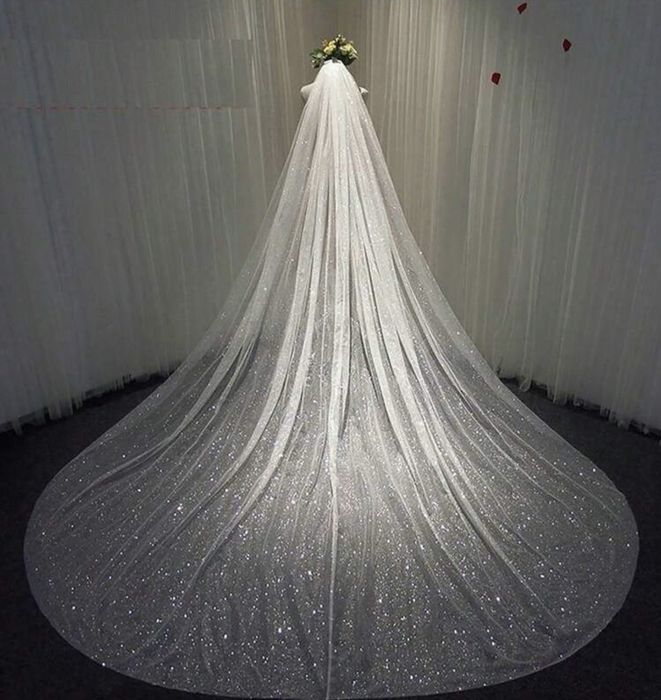 Дълго було с брокат