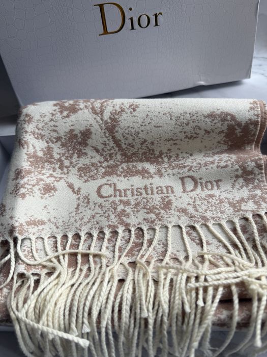 Дамски шал кашмир Dior