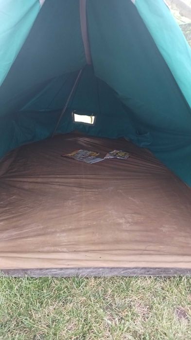 продавам двуместна палатка