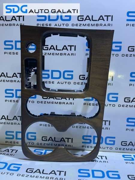 Rama Centrala Ornament Mahon Lemn Consola Maneta Schimbator Viteze VW Touareg 7P 2010 - 2014 Cod 7P1863212G