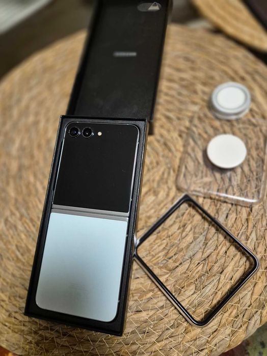 Samsung  Galaxy Z Flip5 512GB