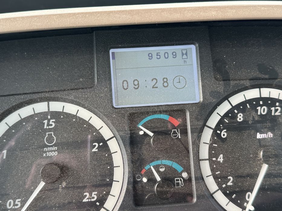 Tractor John Deere 6170 cu incarcator,