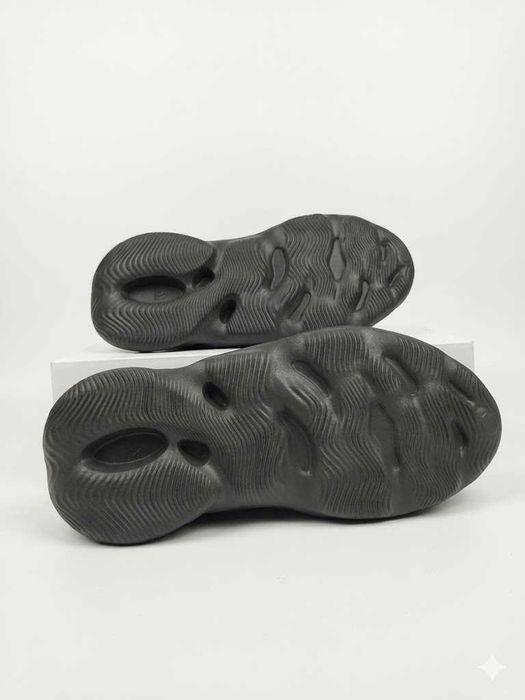 Adidas Yeezy Foam Runner