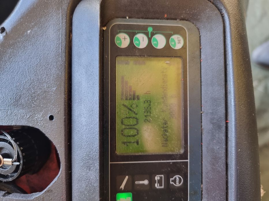 Transpalet electric 3000 kg Linde