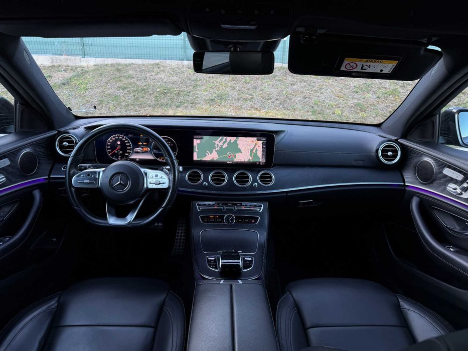 Mercedes-Benz E Klass AMG Line 220d / MultiBeam / Tableta mare / 2019