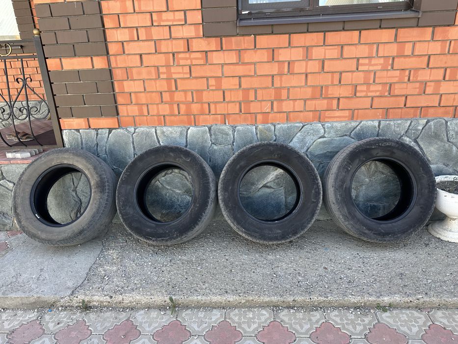 Продам шины 285/60/18