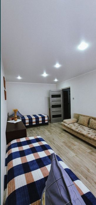 Продам ( варианты ) 2х комнатную Чайкина