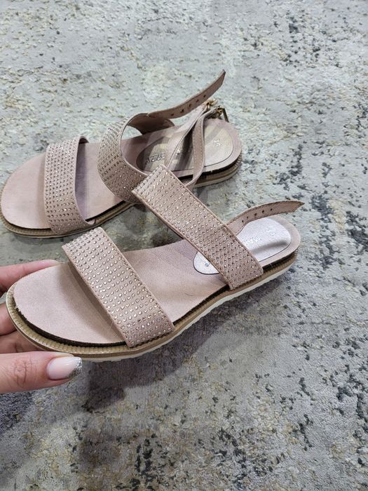 Обувь для девочки