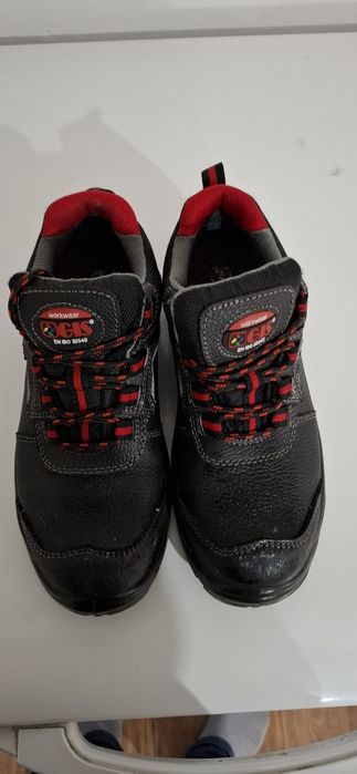 Спец обувь новый