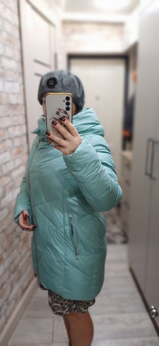 Продам женский пуховик