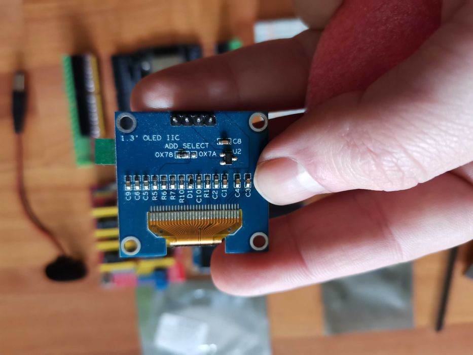 placi dezvoltare ESP32 + Arduino Pro Micro + afisaje OLED etc