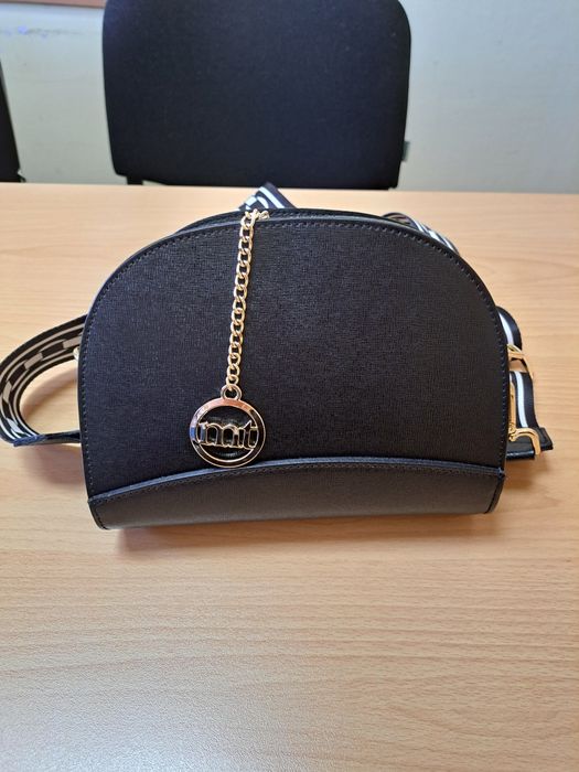 Mia Tomazzi естествена кожа