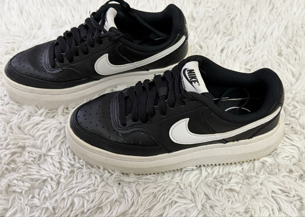 Спортни обувки Nike