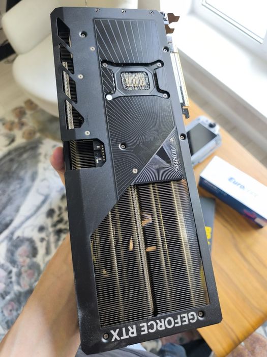 Видеокарта Gigabyte RTX5080 AORUS MASTER 16G