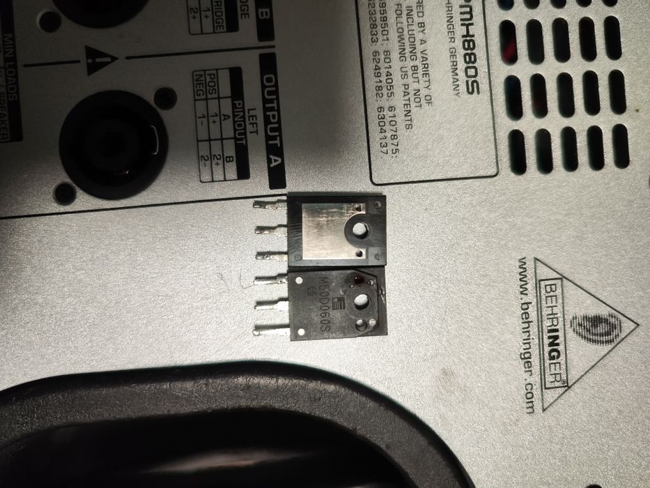 Vând boxa beningher