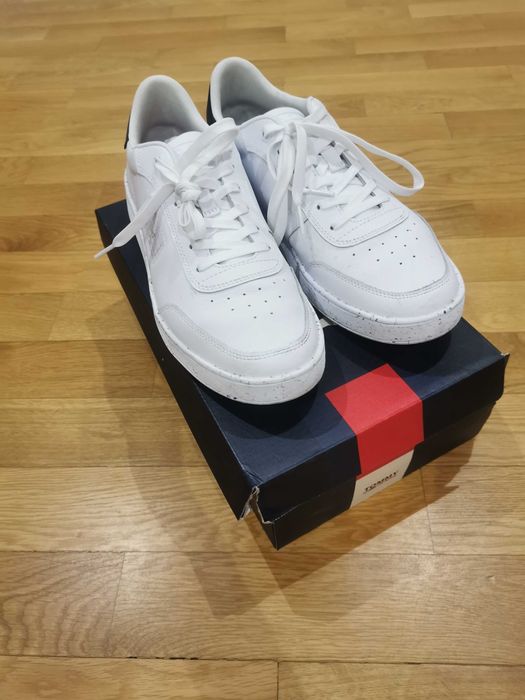 Кожени обувки Tommy jeans