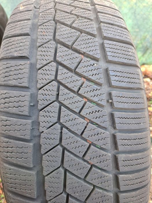 Set anvelope iarna Continental 205/60R16.