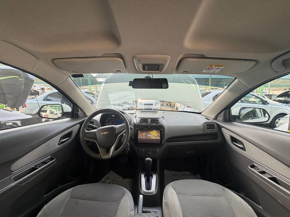 SROCHNA sotiladi oq kobalt