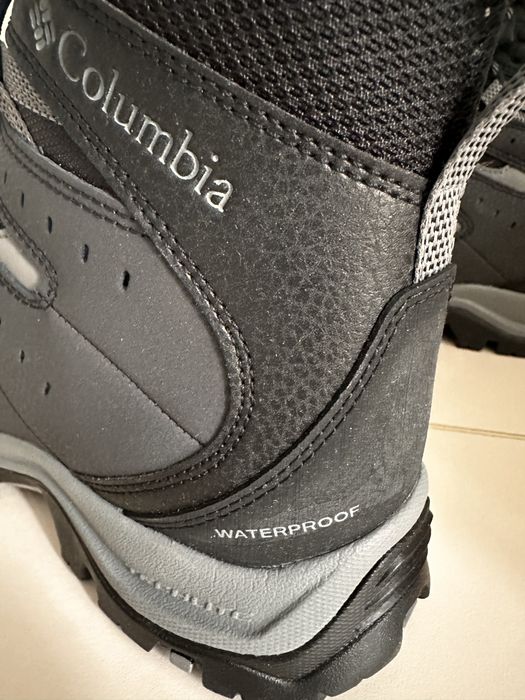 Продам зимние кроссовки оригинал “Columbia”