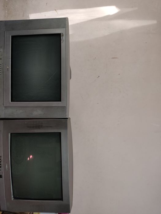 LG Samsung TV sotiladi