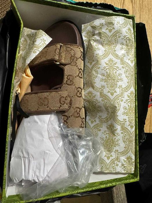 Сандалии-тапочки Gucci 41 размер