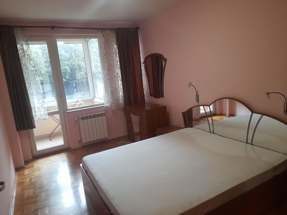 Дава се под наем Двустаен апартамент в София, Център - 60 кв.м за 510 € - Снимка #4