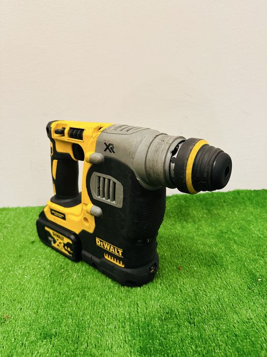 Rotopercutor Dewalt DCH 273
