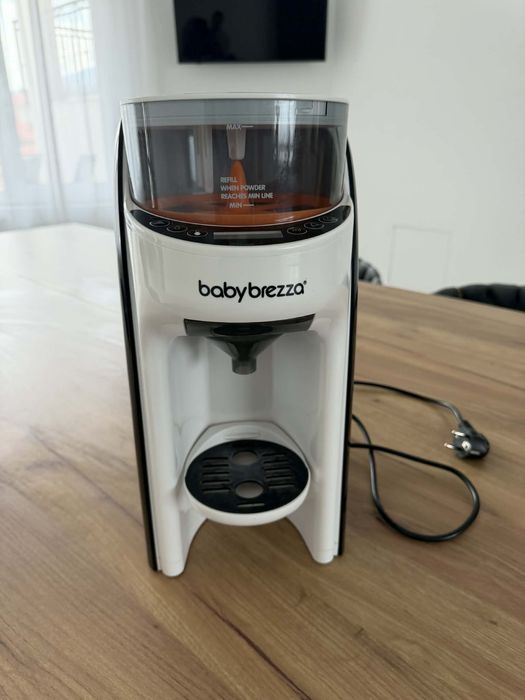 Vând aparat Babybrezza formula pro advanced