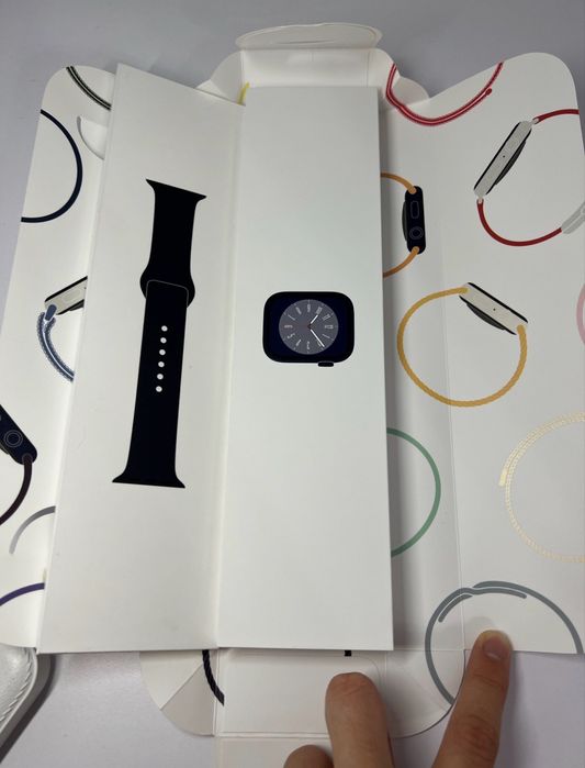 Продам Apple Watch Series 8
