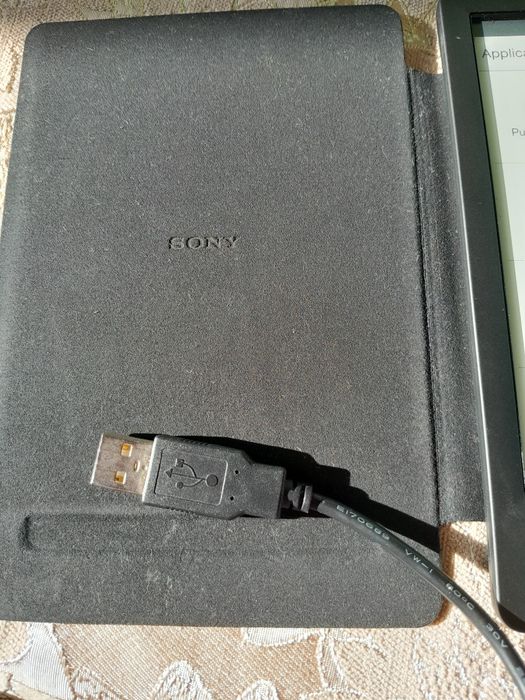 Sony ereader е книга