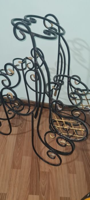 Подставка для цветов