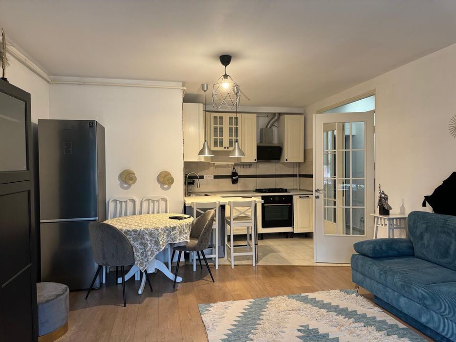 Apartment 2 camere, 55mp, zona Mall Vitan, mobilat, utilat