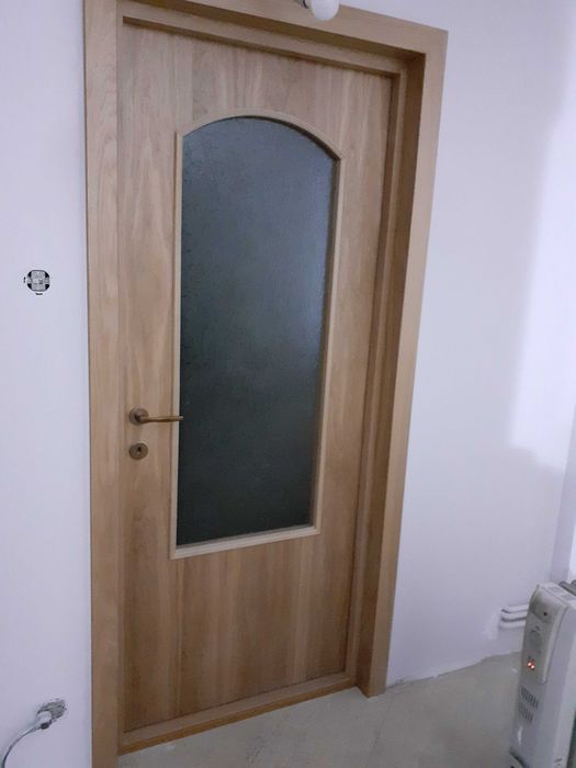 Usi de interior ca noi