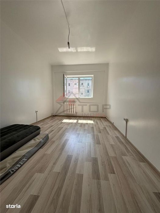 Mircea cel Batran - 2 camere decomandat 54mp, etaj intermediar, liber