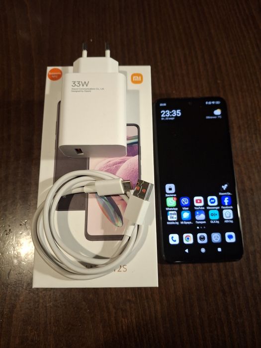 Xiaomi 12  256/8